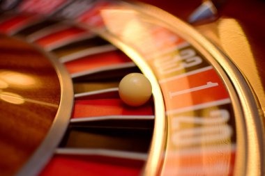 French Roulette live-dealer table with multi-camera view on katakwin